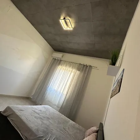 Lena Apartment *